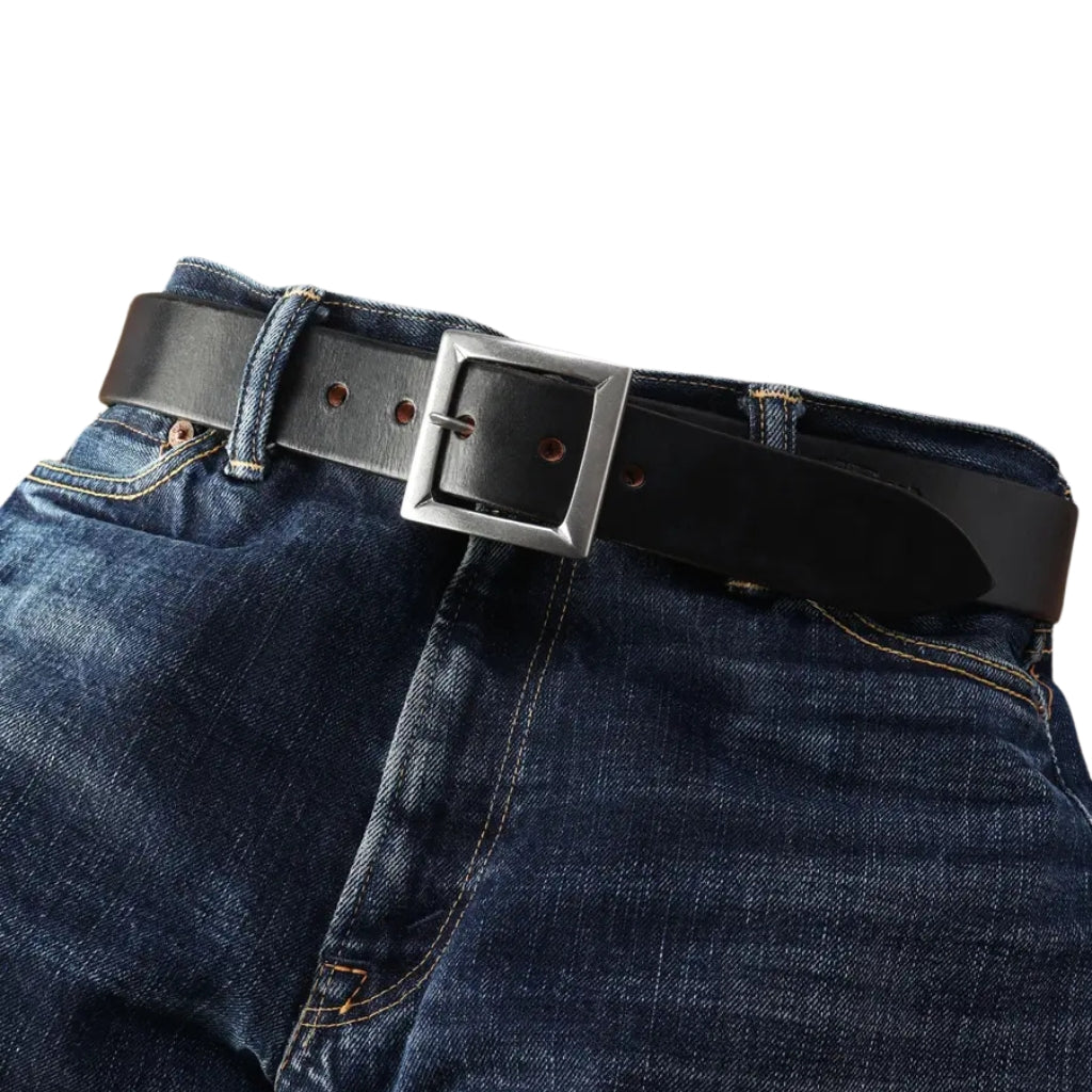 The Flat Head UK Saddle Leather Garrison Belt (Black)