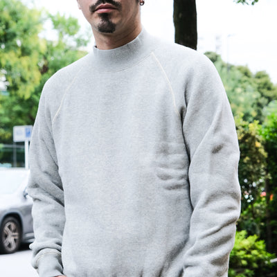 Loop & Weft Super Fluffy Knit Mock Neck Sweatshirt (Gray)