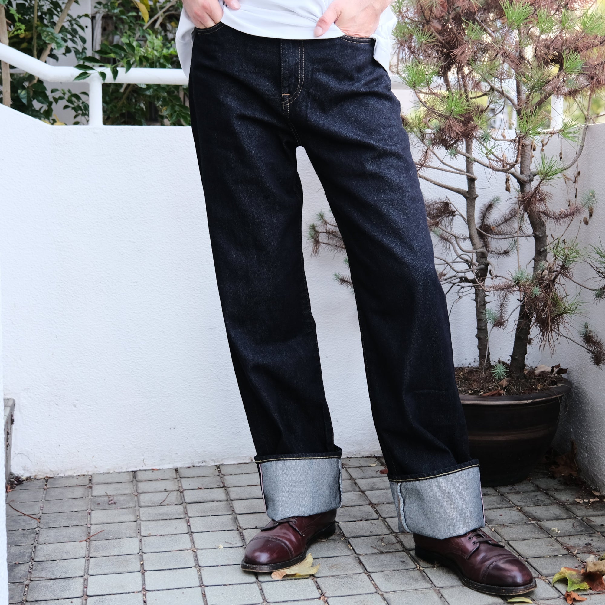 Momotaro 11oz. Selvedge Jeans (Wide Straight)