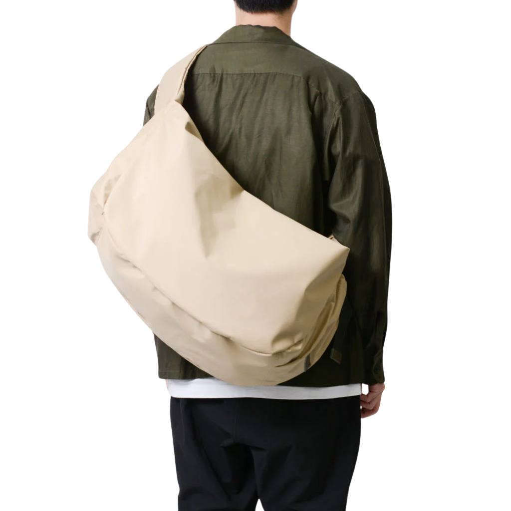 MIX編み舟型トートバッグ M74-009 42 YELLOW (Yellow□ Medium yellow stripe raffia-effect Trunkaroo beach bag | Marni