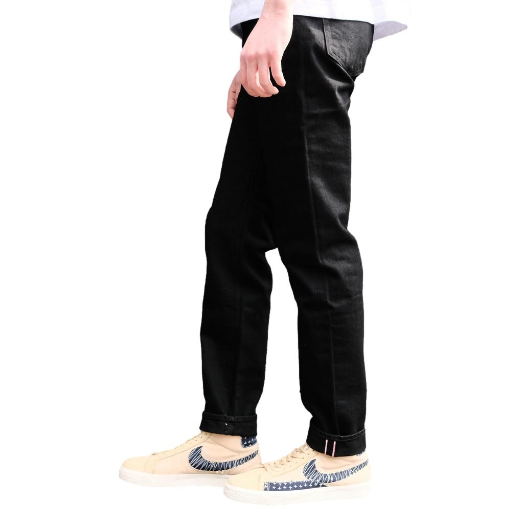Momotaro "Classic" Black Selvedge Jeans (Tapered)