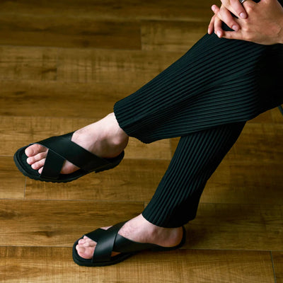 Liberato Tatami Cross Sandals (Black)