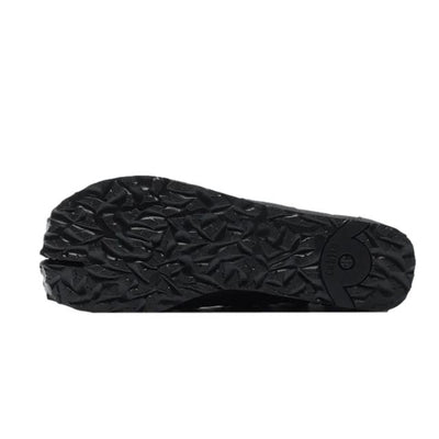 Tabito "Brace Airbag" Sneakers (Black)