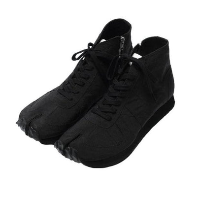 Tabito "Brace Airbag" Sneakers (Black)