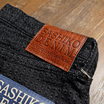 Studio D'Artisan Black "Sashiko Denim" Jeans (Relax Tapered)