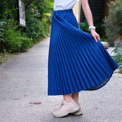 [Women's] Urvin Pleated Denim Skirt